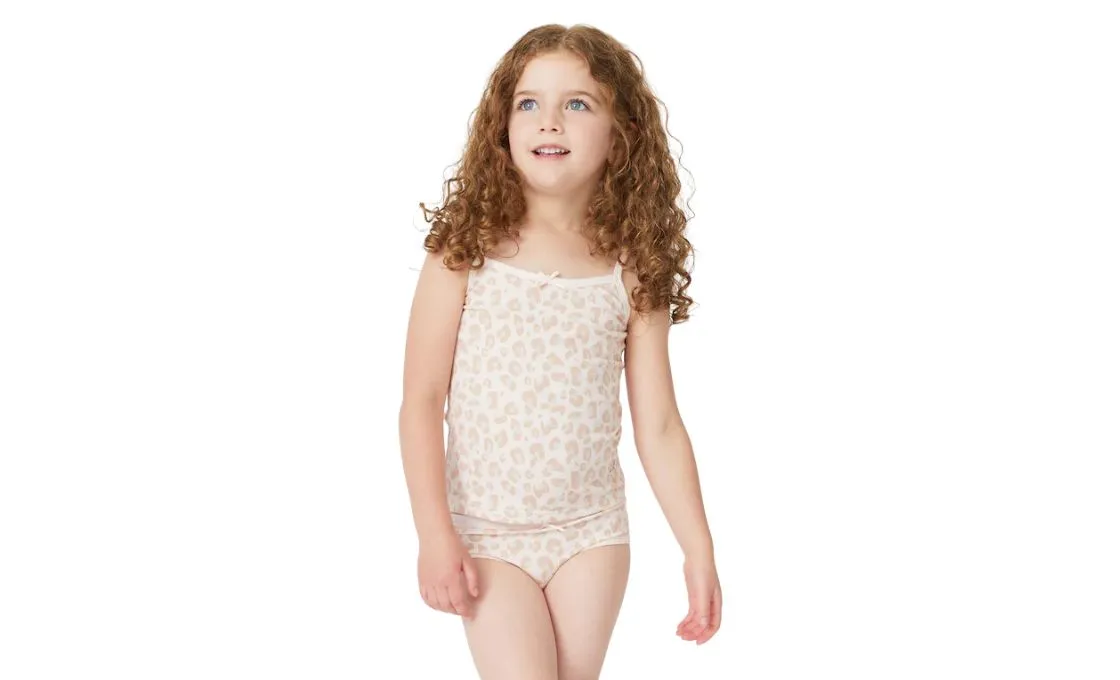 Thygesen offers top-notch ODM/OEM services for Girl Underpants Manufacturing