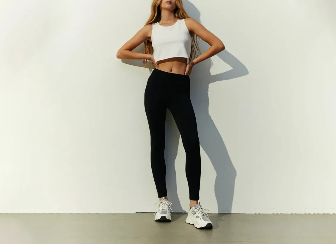 custom fashionwear leggings manufacturing black leggings with croptop for daily wear