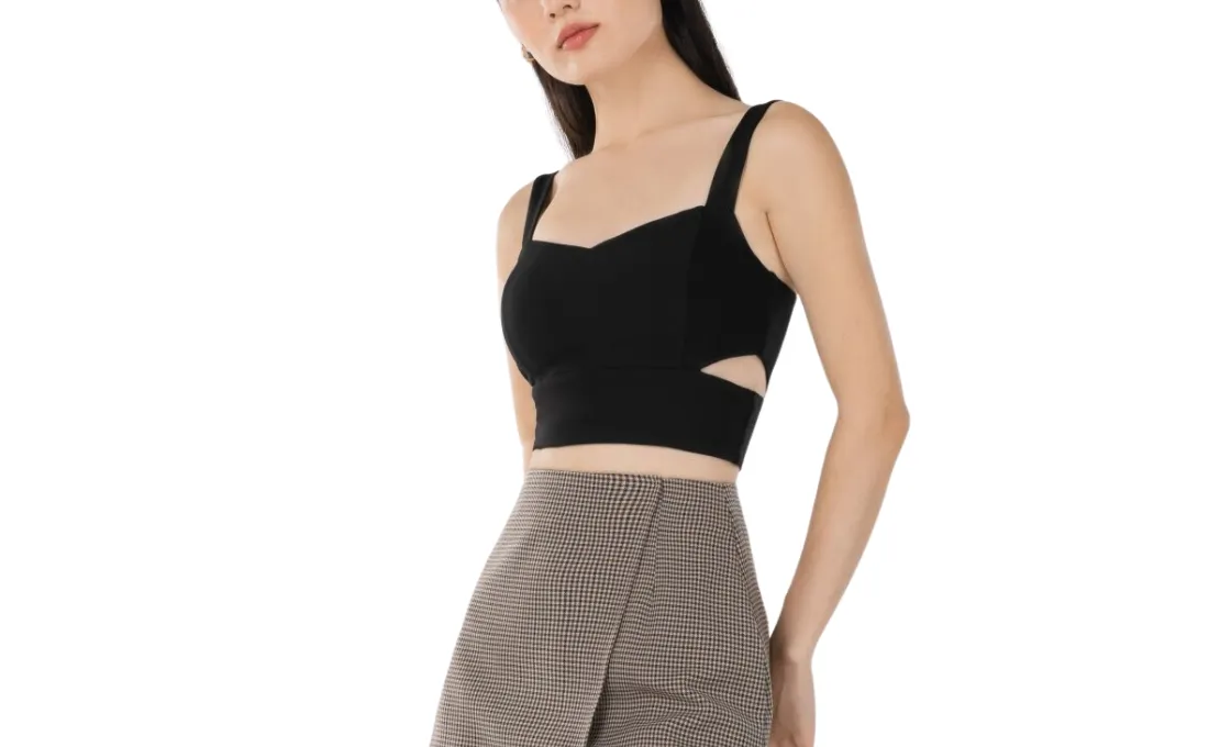 Cut-out Crop Top manufacturing with high quality fabric