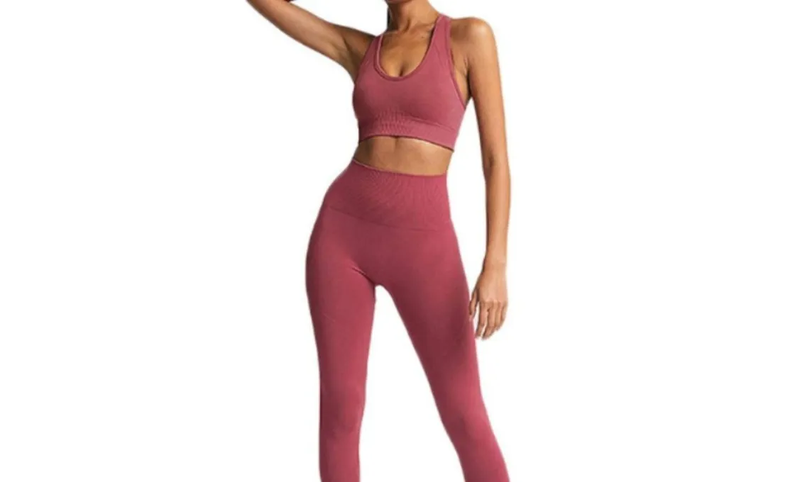 Women’s activewear manufacturer manufacturing Women seamless yoga set clothing
